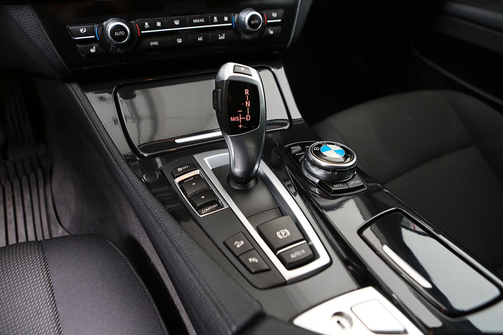 BMW 520 d xDrive 184hk Touring Aut Navi Kamera Dragkrok 2014
