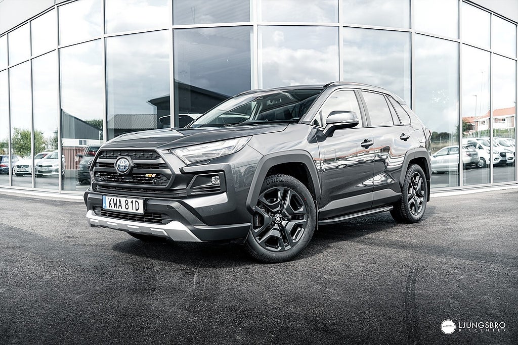 Toyota RAV4 Adventure Hybrid AWD 222hk / Drag / Kamera