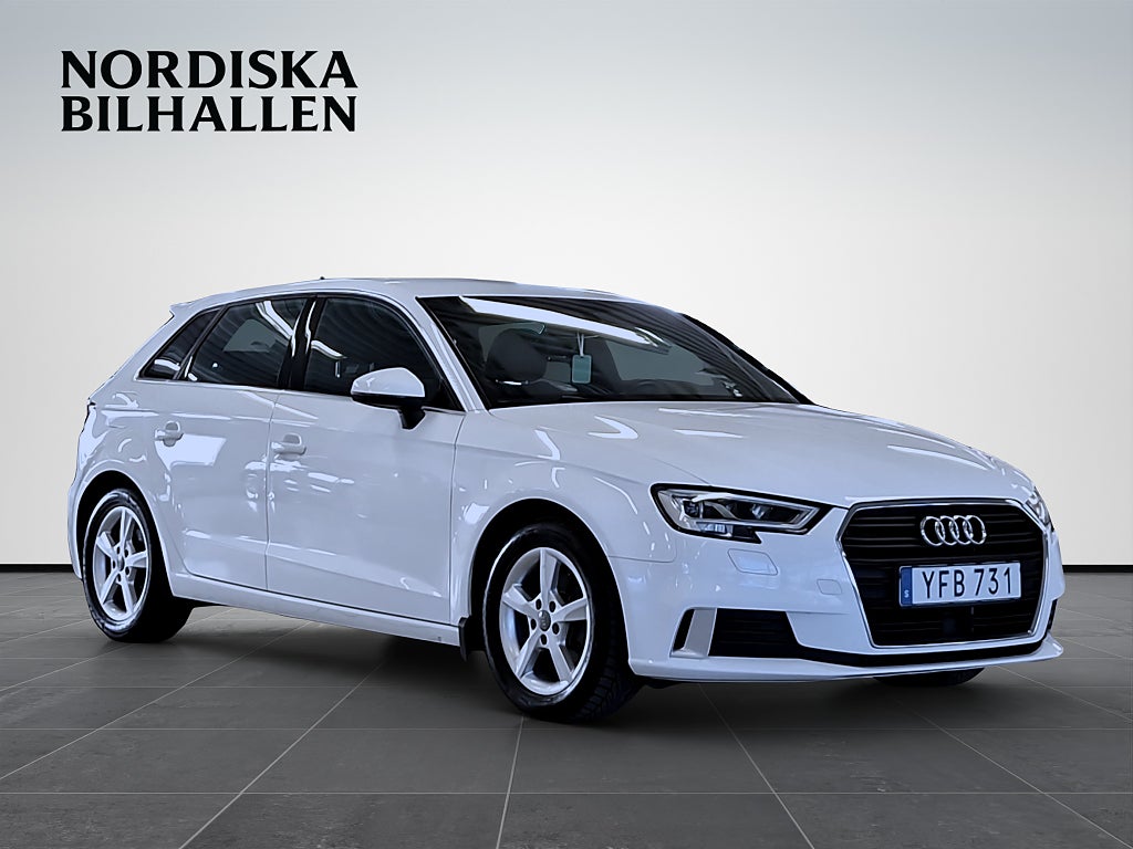 Audi A3 Sportback 2.0 TDI S Tronic Comfort Nyservad Värmare 