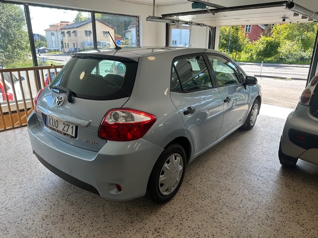 Toyota Auris 2010, bild 6/39
