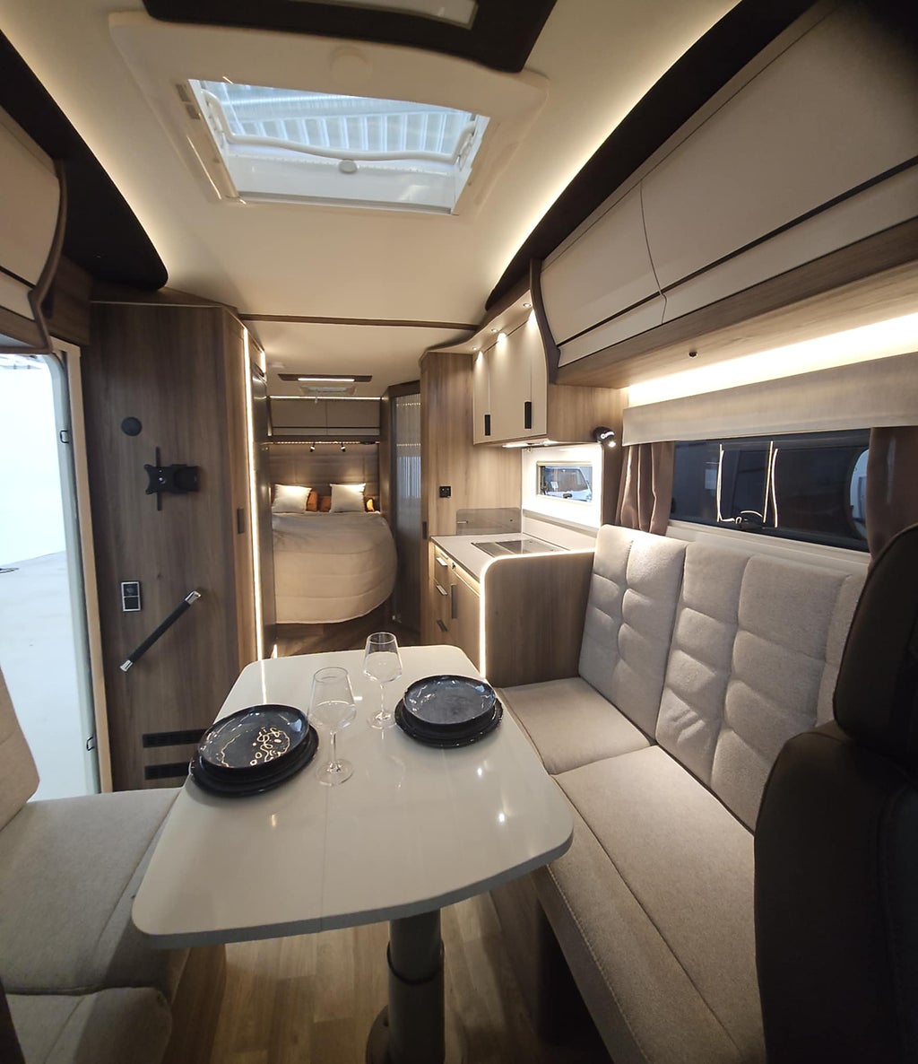 Kabe TM Novum Royal C 720 LXL *Utförsäljning demofordon*