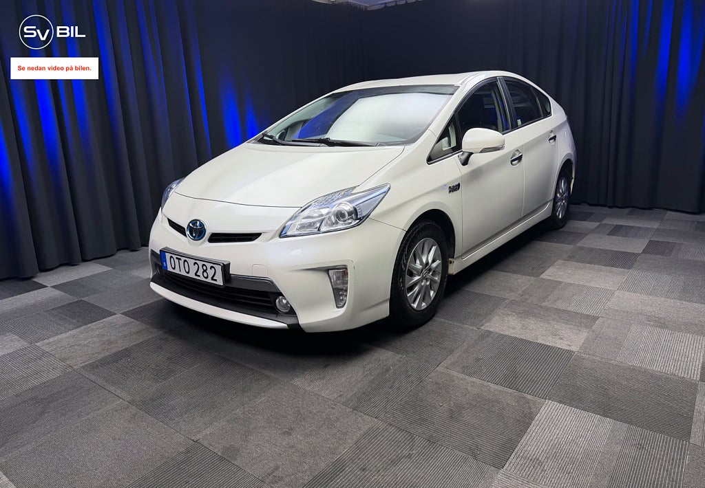 Toyota Prius Plug-in Hybrid 1.8 VVT-i + 3JM Plug-in CVT Euro 5