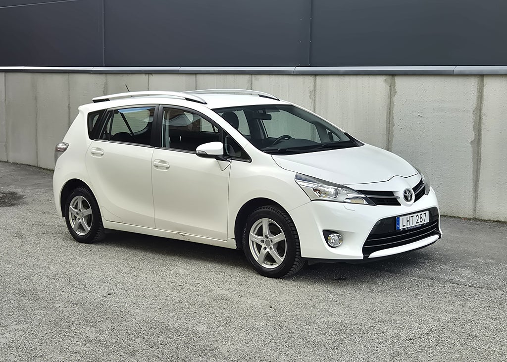 Toyota Verso 1.8 Valvematic Business Euro 5