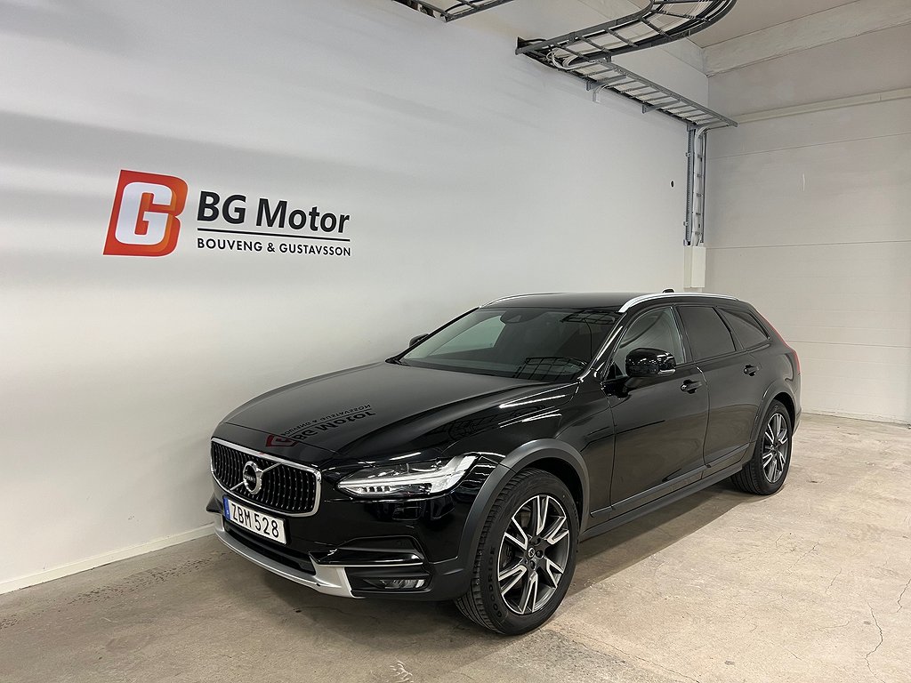 Volvo V90 Cross Country D4 AWD 190hk Momentum Plus Värmare