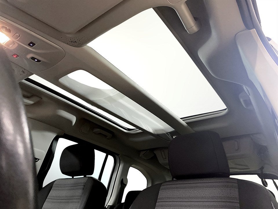 Bild på Opel COMBO-E Life Premium 50kWh 136hk Aut L1 - B-KAMERA, PANO