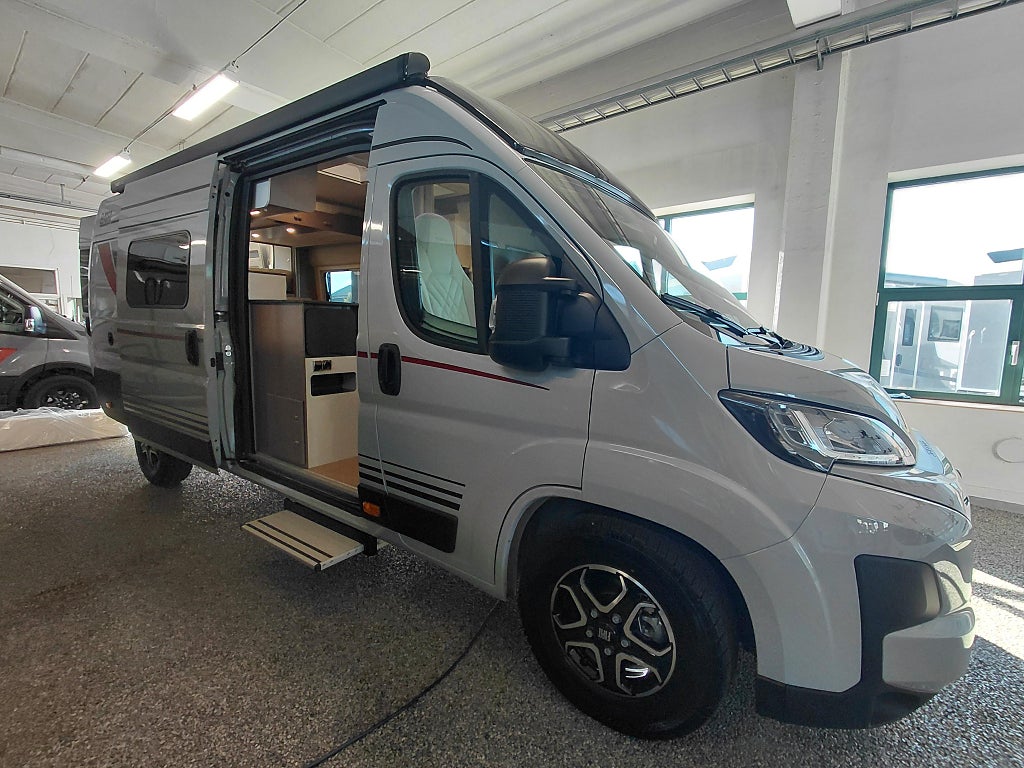 Bürstner Eliseo C644 U-soffa bak drop down unik lösning!!!