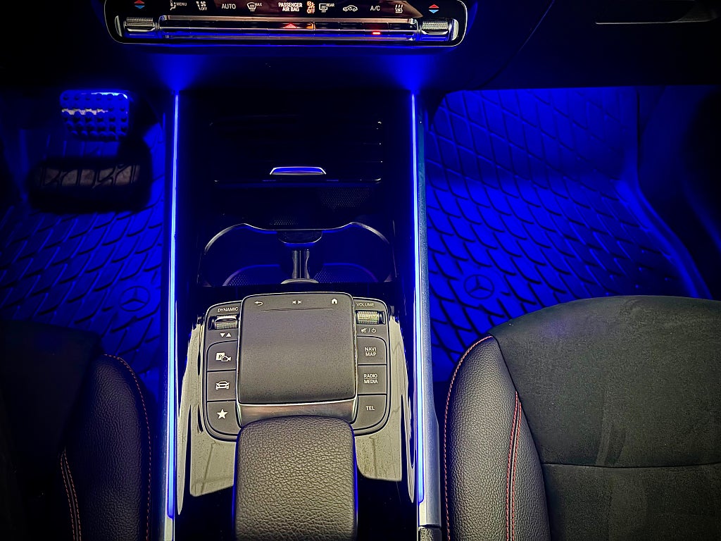 Mercedes-Benz EQB 300 4MATIC AMG Line Värmare. - bild 14