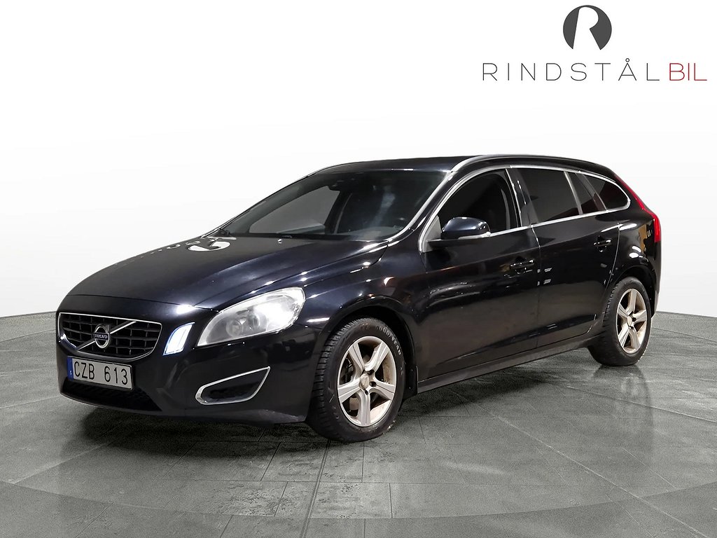 Volvo V60 D2 115 HK MOMENTUM 0,45L/MIL D-VÄRM KAMREM BYTT