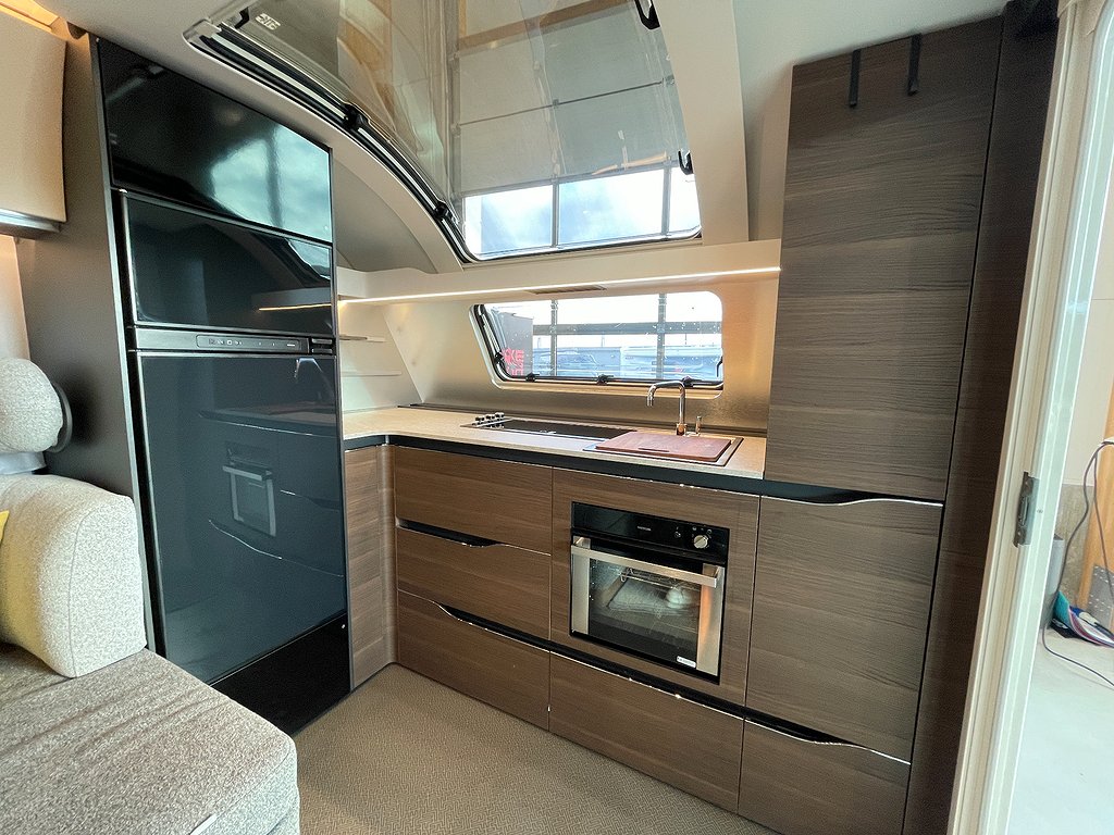 Adria Alpina 903 HT / AC / Barnkammare / ALDE / Markis-tält - Adria