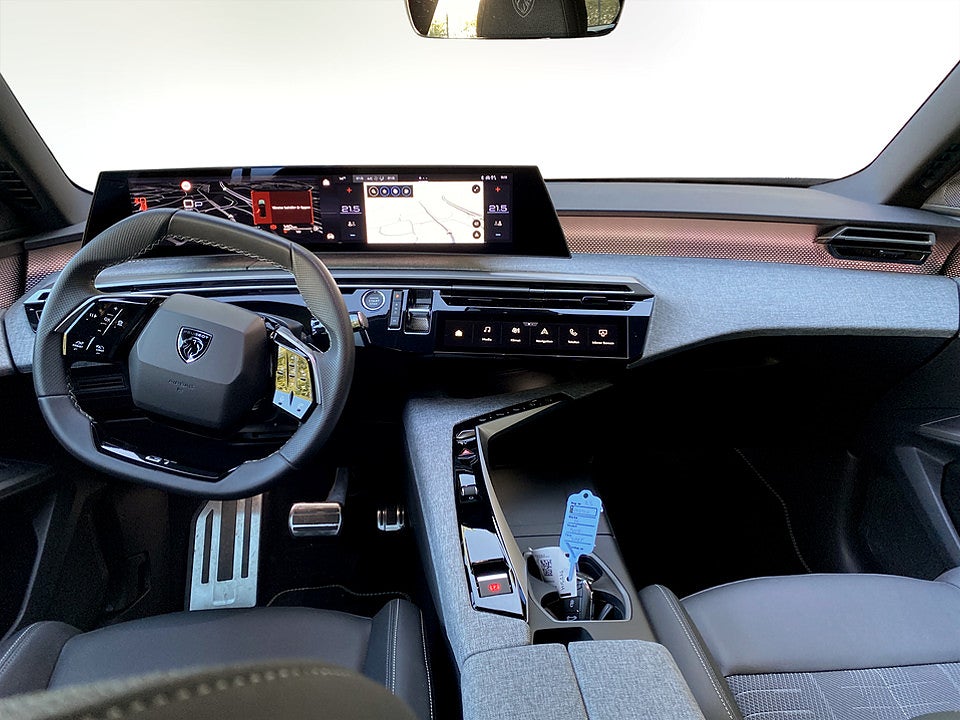 Bild på Peugeot 5008 GT Hybrid 145hk Aut 7-SITS B-KAMERA CARPLAY