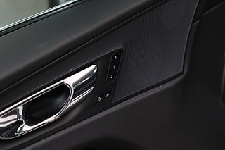 SUV Volvo XC60 11 av 30