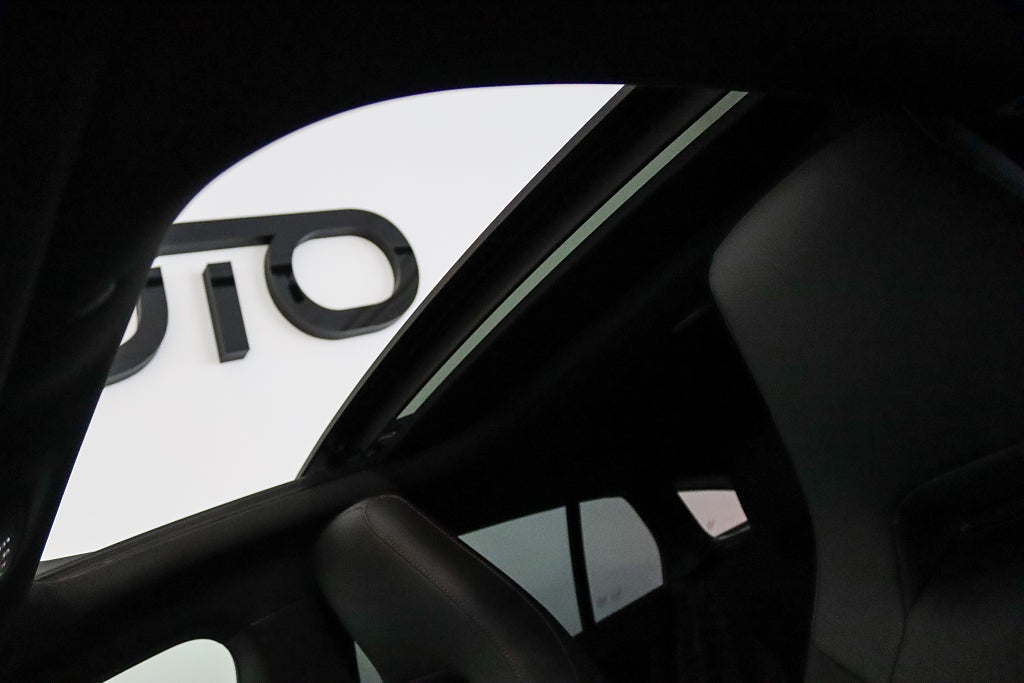 Mercedes-Benz CLA 200 Shooting Brake AMG Premium Panorama 360 Kamera