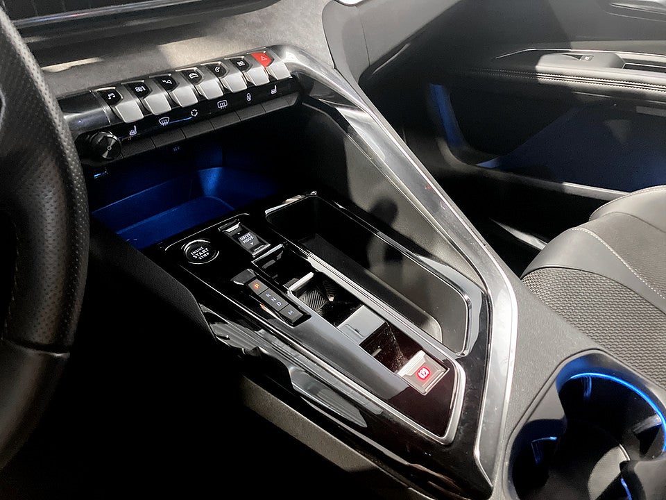 Bild på Peugeot 3008 GT 1.2 PT 130hk Aut B-KAMERA CARPLAY