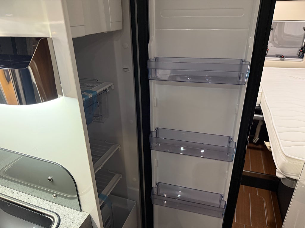 Mobilvetta Admiral K 6,3 Heavy chassi Långbäddar 3,95% Ränta miniatyr 19