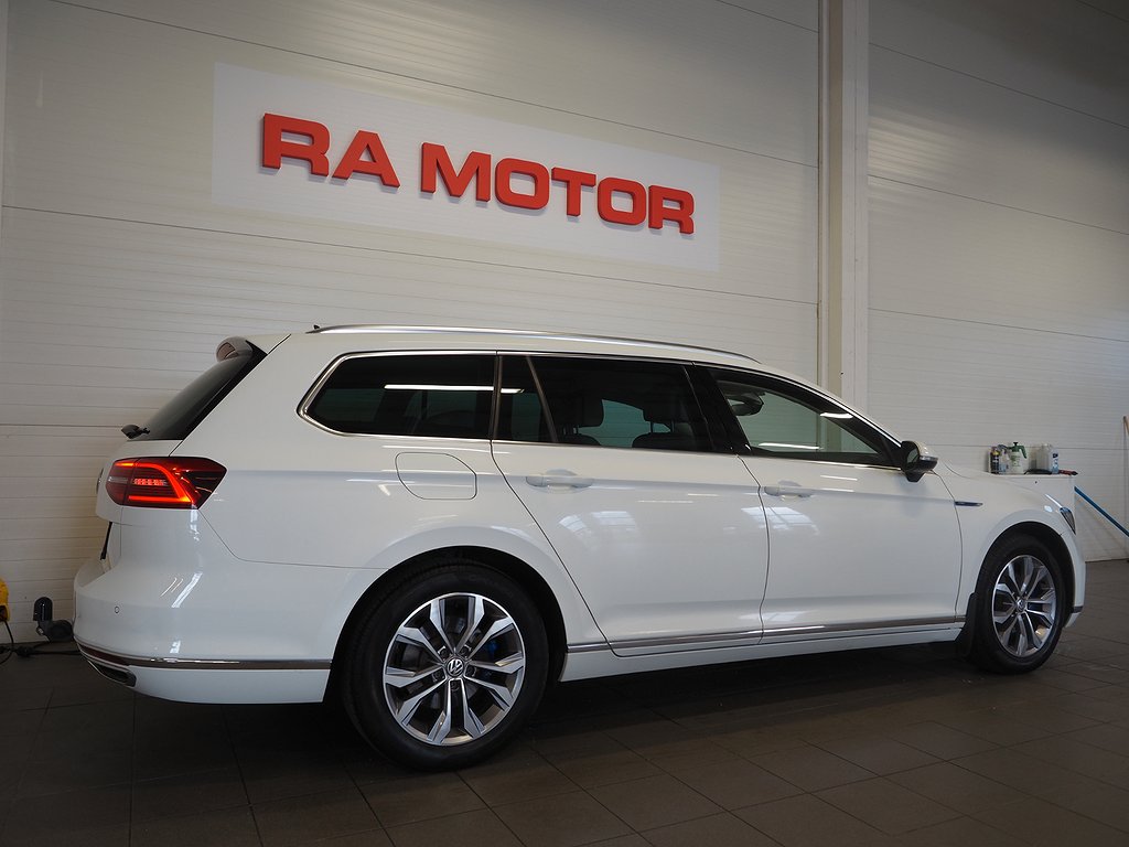 Volkswagen Passat GTE 1.4 TSI 204hk Värmare Cockpit Drag Nav 2018