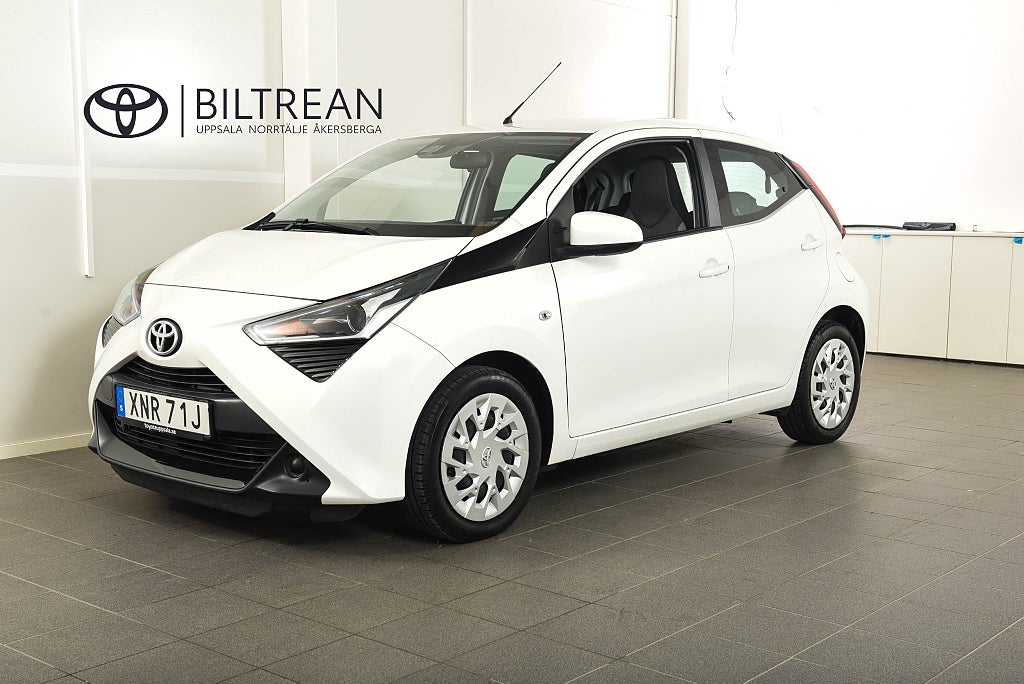 Toyota Aygo 1.0 X-Play  Motorvärmare 