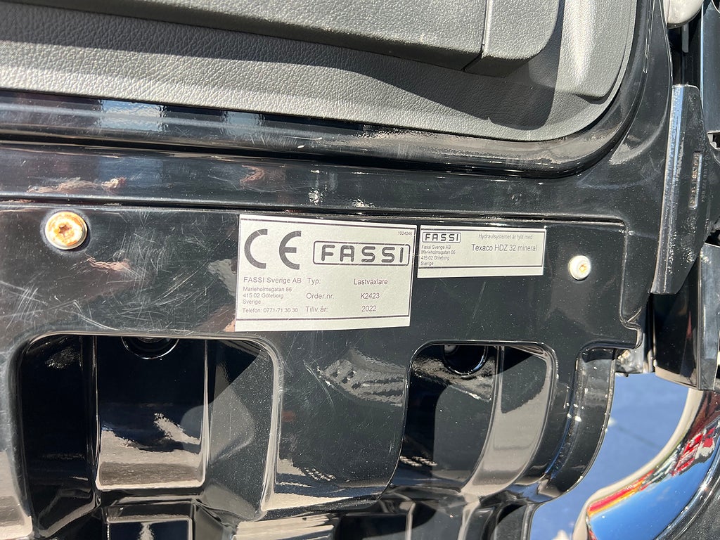 Mercedes-Benz Arocs 3251 Tridem Lastväxlare, Fullt Plogutrustad