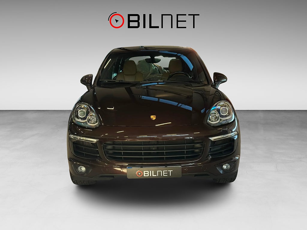 Porsche Cayenne V6 Diesel *3,99%* Värmare 22” Drag Navi BOSE 14-vägs