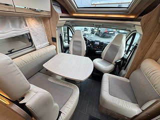 Husbil-halvintegrerad Eura Mobil Profila 720 EB 15 av 21