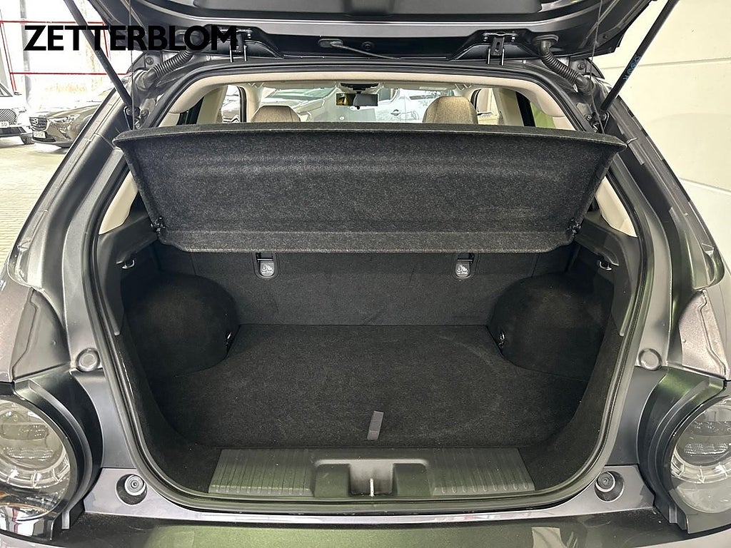 Halvkombi Honda E 25 av 27