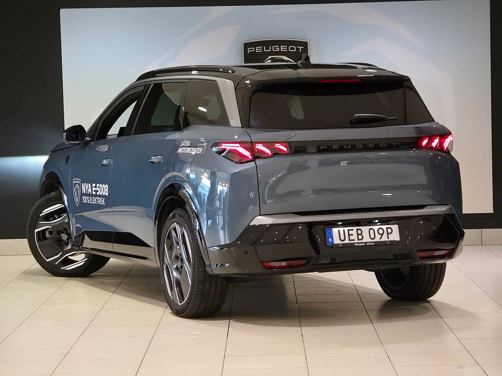 Bild på Peugeot E-5008 GT 214hk Aut - 7-SITS,B-KAMERA,DRAG