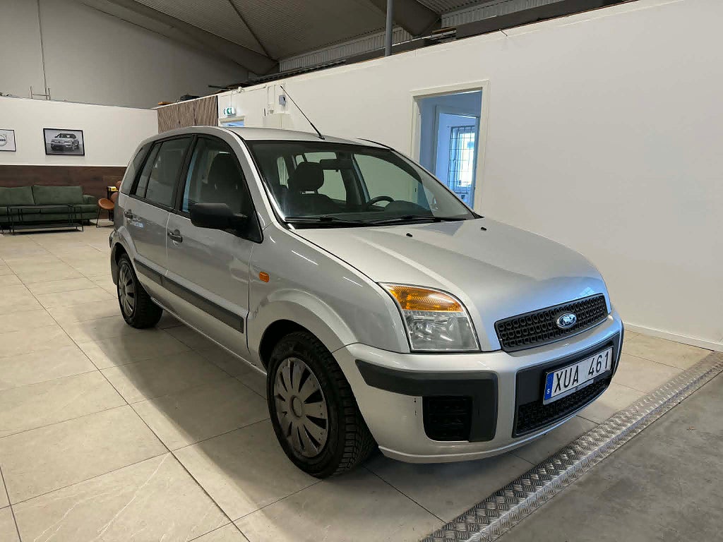 Ford Fusion 1.6 / 10.000 MIL / Automat / AC / 