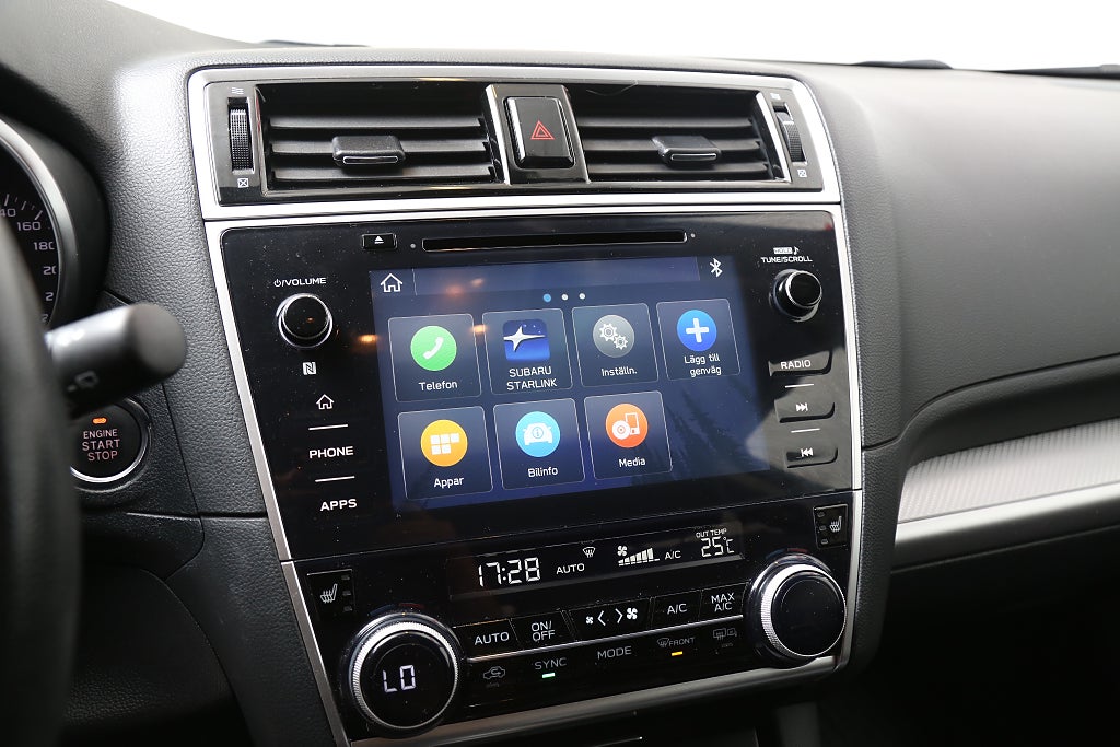Subaru Outback 2,5i 175hk Ridge AWD Aut Skinn Motorv Drag Bränslev 2019