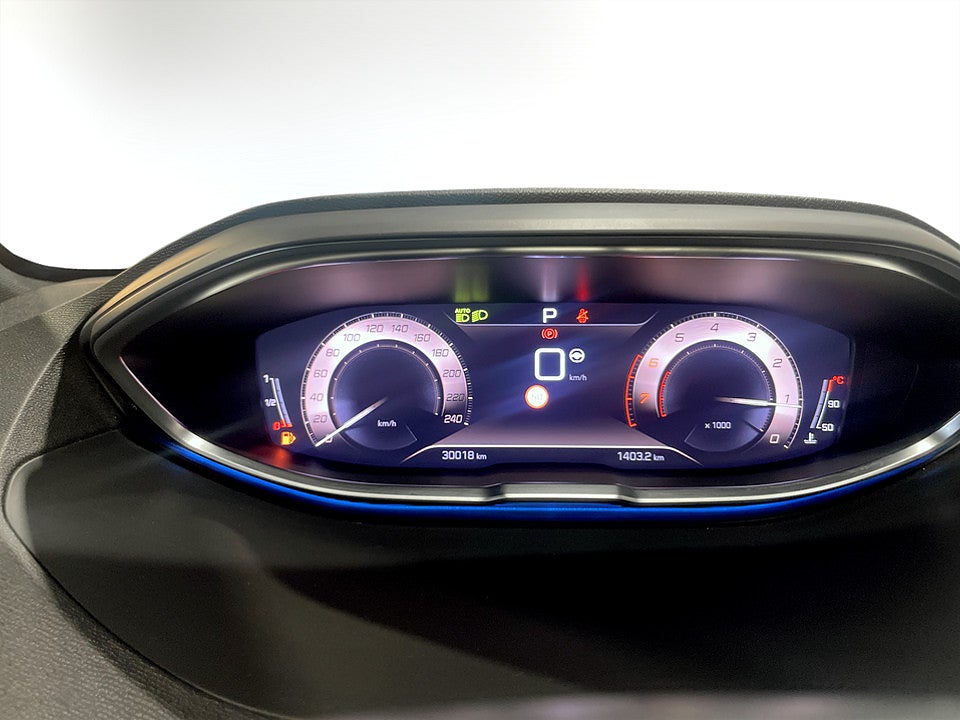 Bild på Peugeot 5008 GT 1.2 PT 130hk Aut 7-SITS B-KAMERA CARPLAY