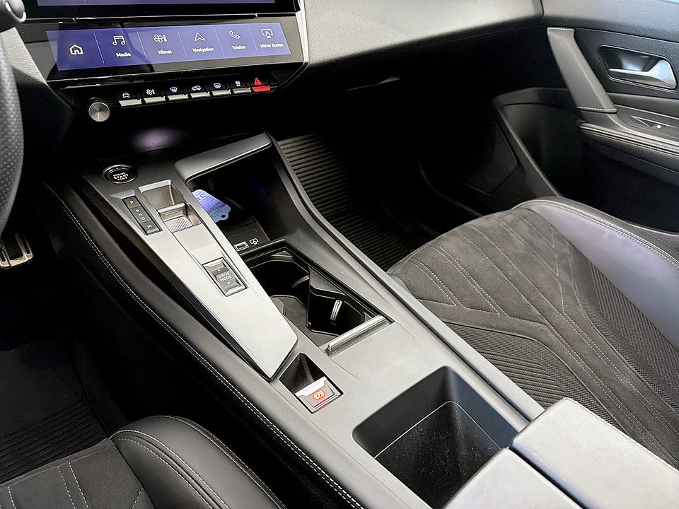 Bild på Peugeot 308 sw SW GT 1.2 PT 130hk Aut 360 B-KAMERA CARPLAY