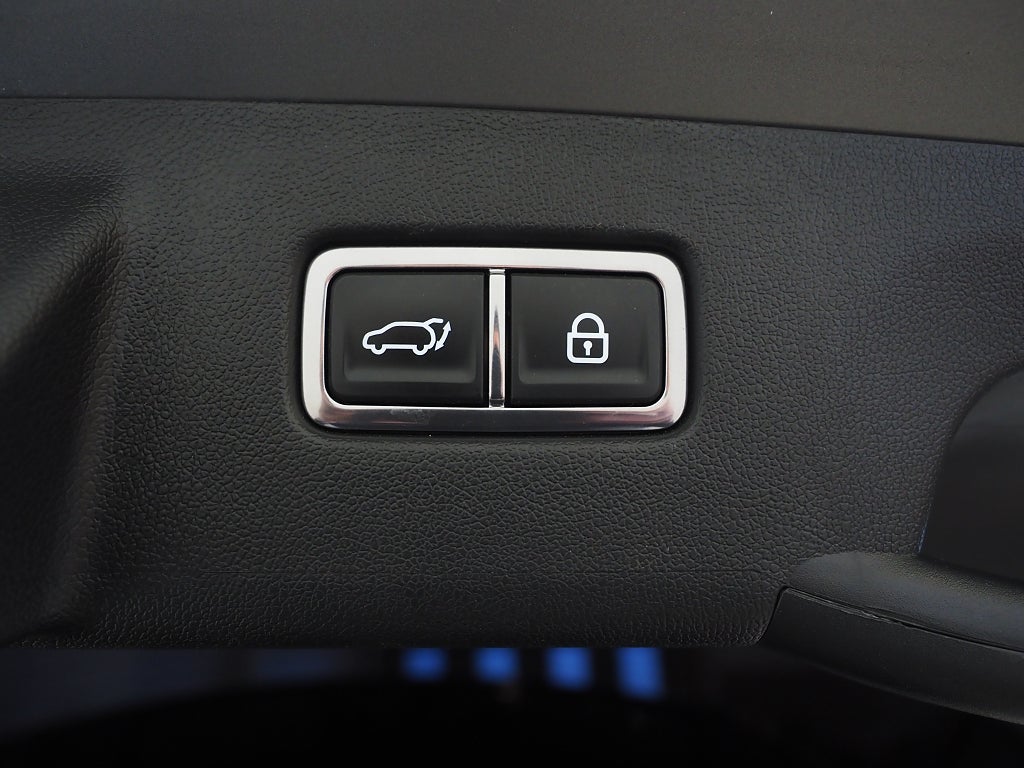 Kia Sorento PHEV 265hk Black Edition | Pano | Skinn | 7-sits | 360°