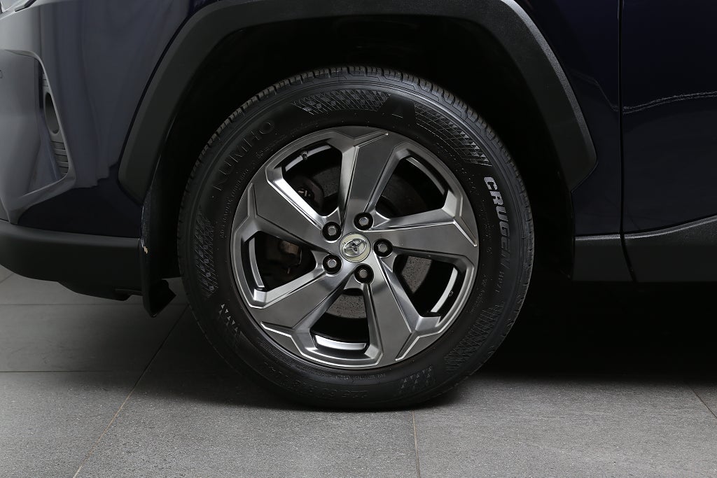 Toyota RAV4 2,5 Hybrid E-CVT Executive 2WD JBL Navi Skinn Dragkrok 2019