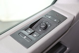 Minibuss Volkswagen Caravelle 12 av 25