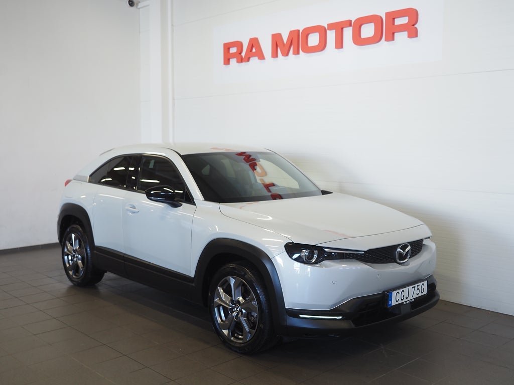 Mazda MX-30 e-Skyactiv EV Cosmo 360° Bose HuD Navi LED Rattvärme 2021