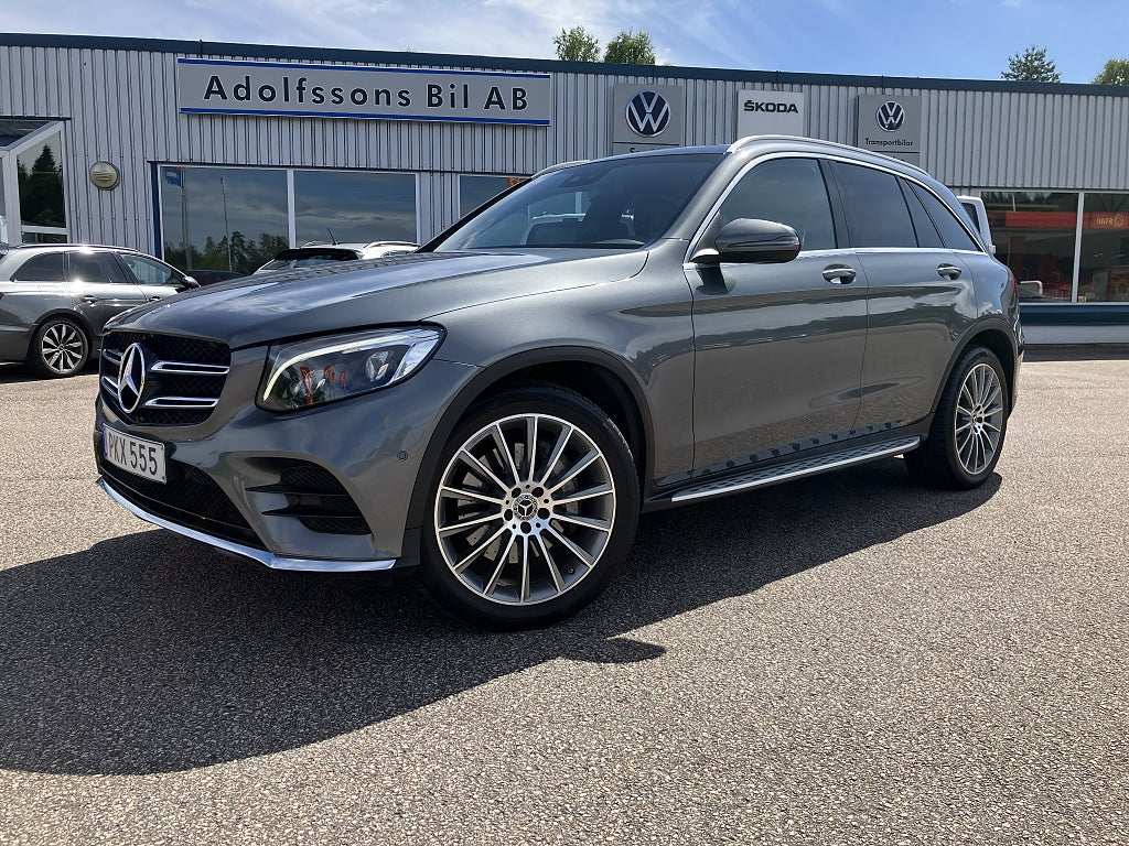 Mercedes-Benz GLC 220 d 4M 9G-Tronic AMG (En ägare/Panorama/Drag/Värmare