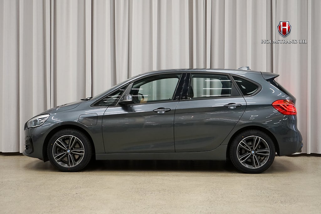 BMW 225xe Active Tourer Sport line M-sport ratt HUD Hifi Rattvärm