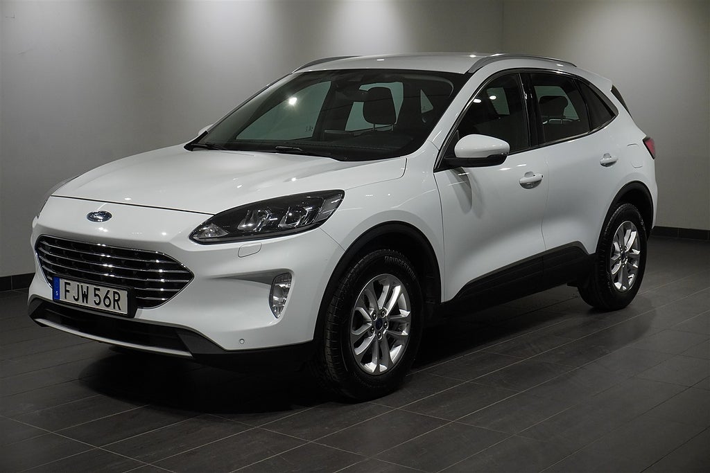 Ford Kuga 0,95% ränta 1.5T Titanium Vinterpaket B-Kamera