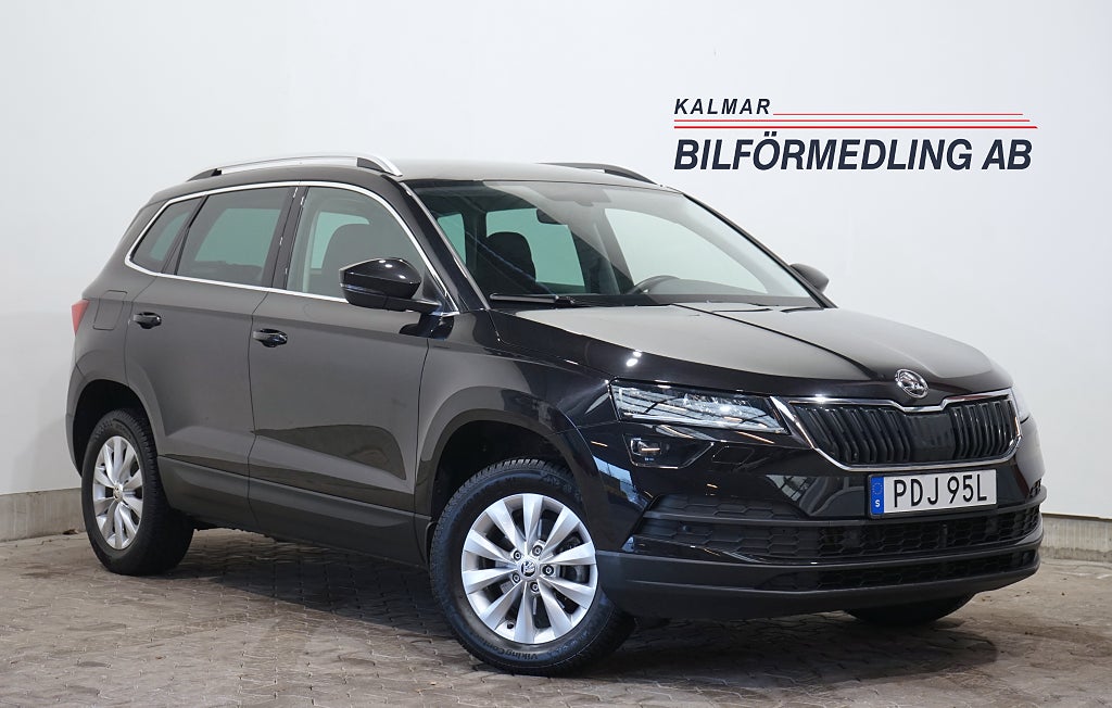 Skoda Karoq 1.5 TSI Businessline Style Drag B-kamera Carplay 150hk