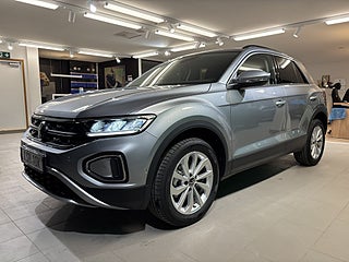 Volkswagen T-Roc Kampanjpris T.O.M 21/12 ÅRETS DEAL BILLIGT*