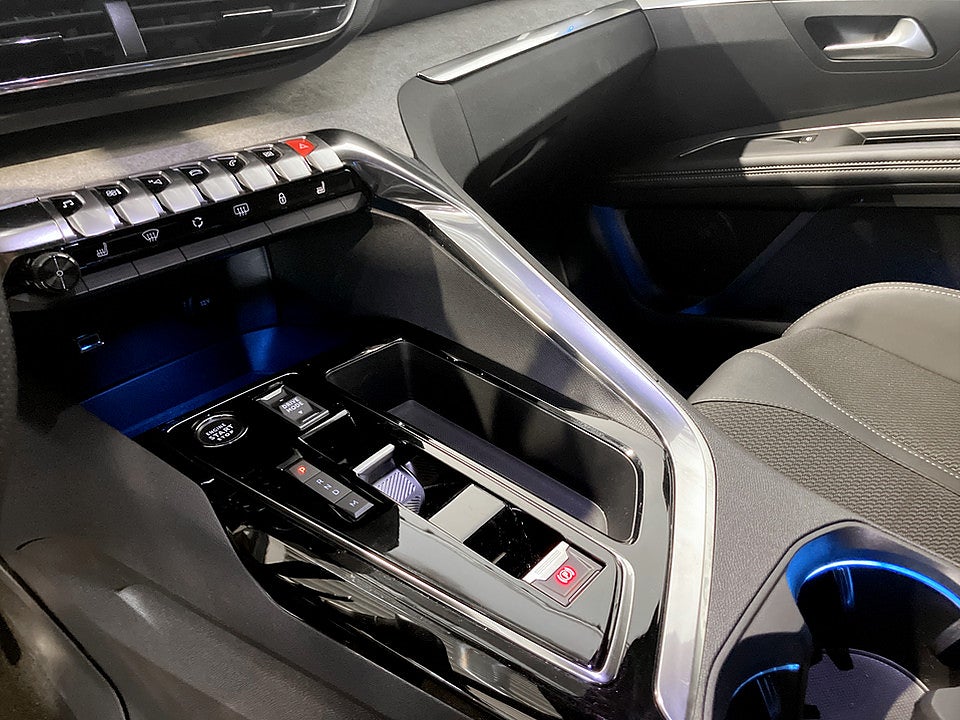 Bild på Peugeot 3008 GT 1.2 PT 130hk Aut B-KAMERA CARPLAY