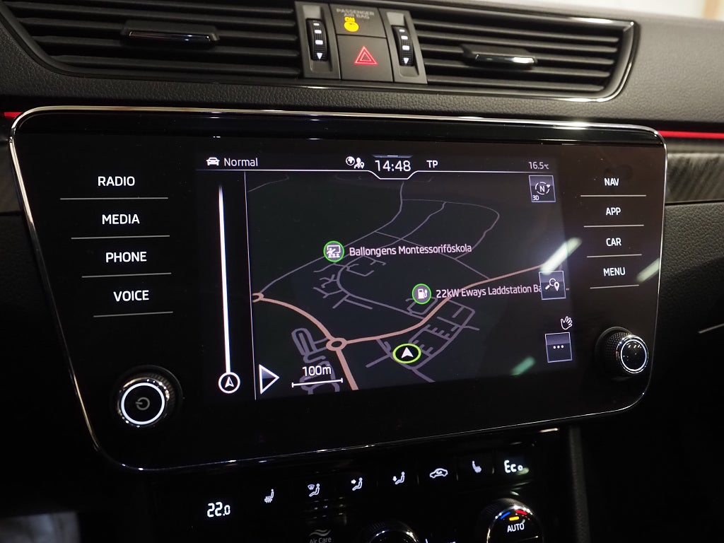 Skoda Superb iV 218hk  Sportline |Cockpit|Drag|Värmare| 2021