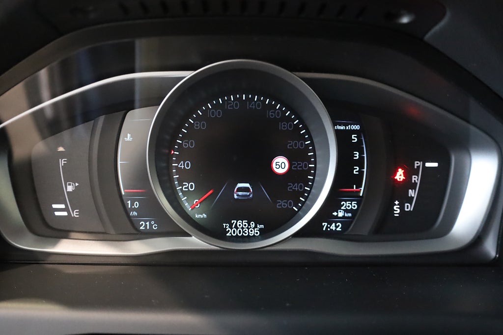 Volvo XC70 D4 AWD AUT Momentum Business Edition Pro Drag VOC 2015