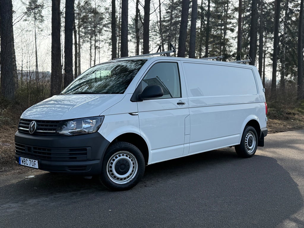Volkswagen Transporter 2.0 TDI DSG L2 /Leasbar/Dragkrok/Värmare 