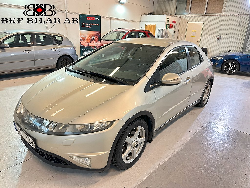 Honda Civic 5-dörrar 1.8 i-VTEC Sport Kamkedja Nybesiktad