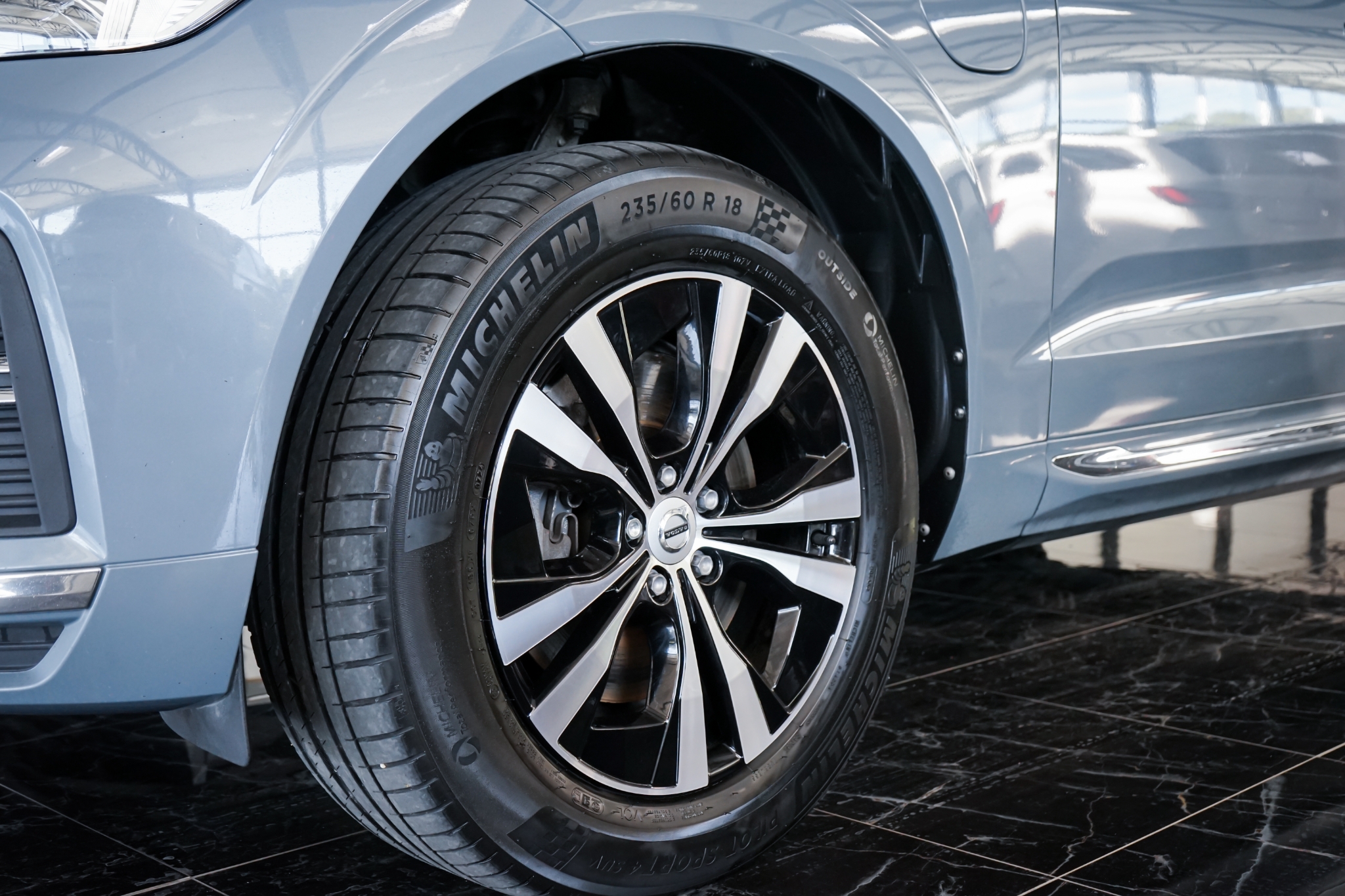 Volvo XC60 2023, photo 5/10
