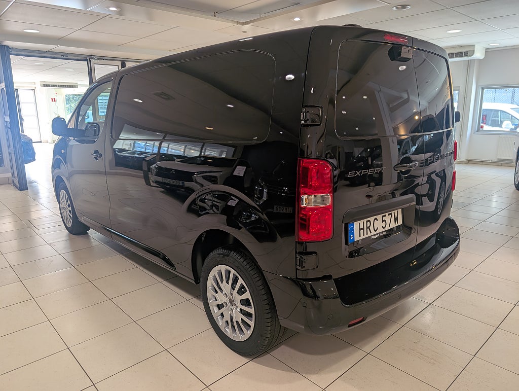 Bild på Peugeot Expert L2 BlueHDi 145 hk AUT Euro 6 Värmare/Drag