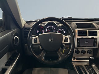 Dodge Nitro 3.7 V6 AWD S&V-hjul/Psens/Navi/Sätesvärm/Bluetooth