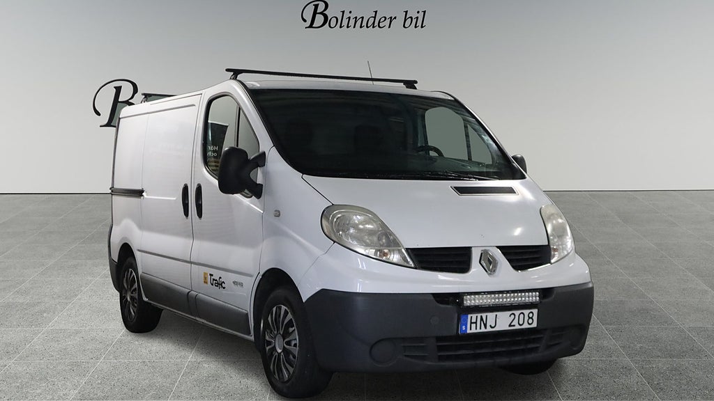 Renault trafic Skåpbil 2.9t 2.0 dCi Quickshift DRAG SoV NY-KAMREM