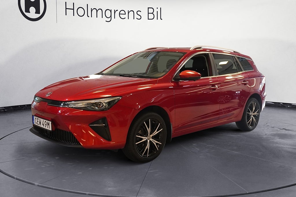 MG 5 0,65% ränta 50 kWh Luxury Standard Range Fartpilot Kamera 177hk