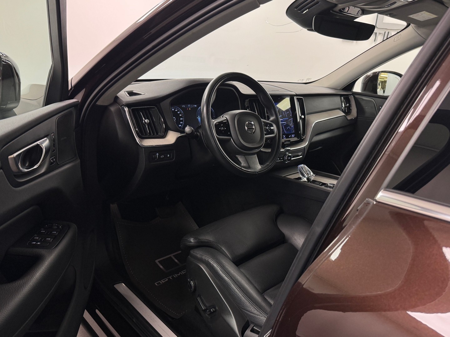 Volvo XC60 Recharge T6 AWD Pano 2021, bild 3/52
