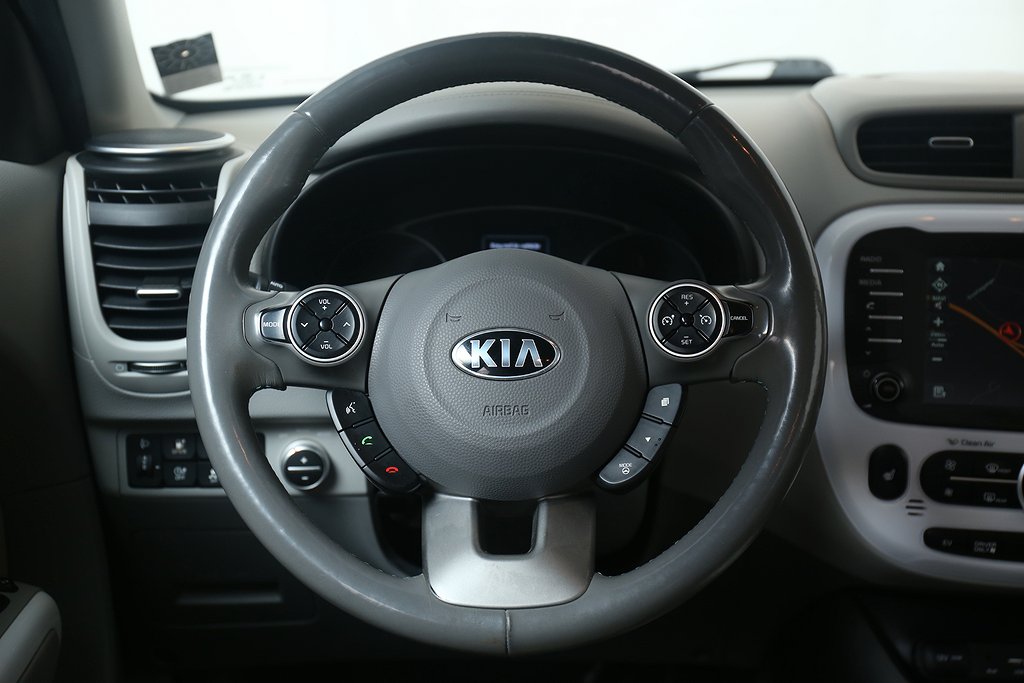 Kia Soul EV 27 kWh Aut l Komfort l Navi l Backkamera 2015